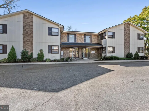 159 Delaware St APT 203, Woodbury, NJ 08096