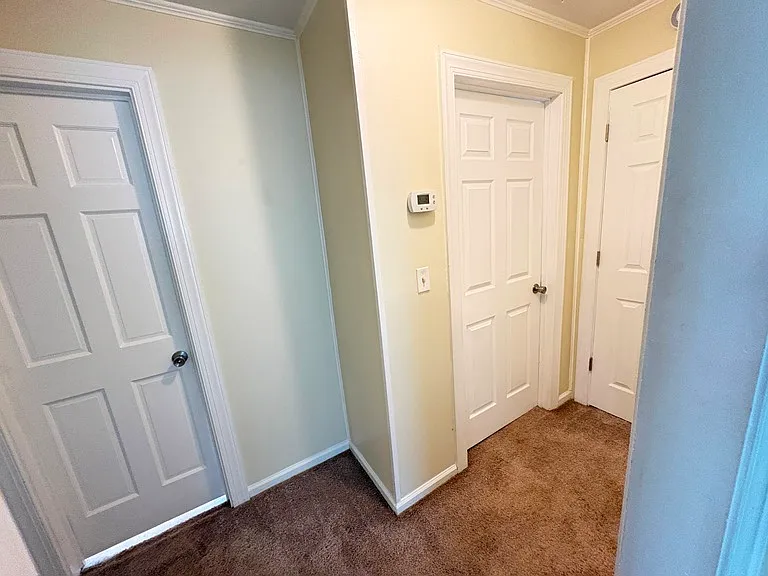 2 bed, 864 sqft, $1,100 — Photo 2