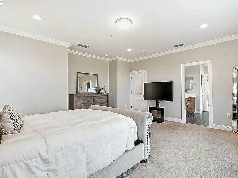 98 Driftwood Cir — Photo 10