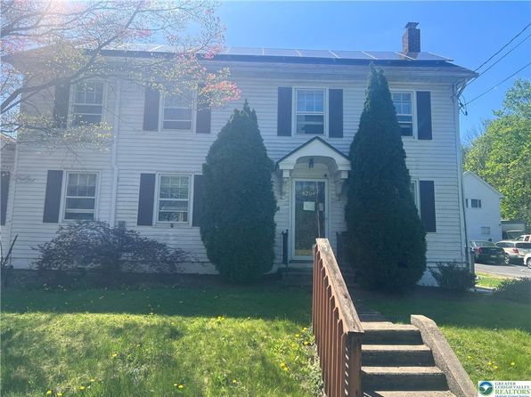 8204 Brown St, Slatedale, PA 18079