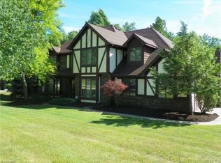 5729 Huntington Reserve Dr, Parma, OH 44134