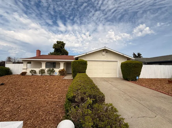 8501 Elaine Dr, Sacramento, CA 95828