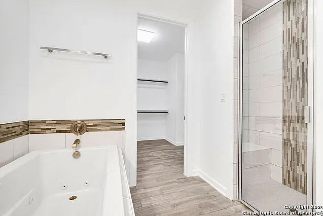 1303 Summerfield — Photo 13
