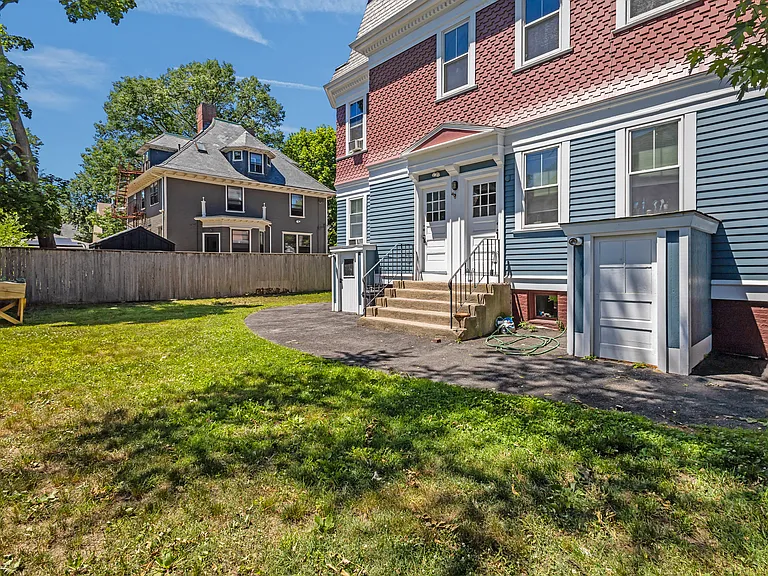 30 Princeton Ave #6 — Photo 24