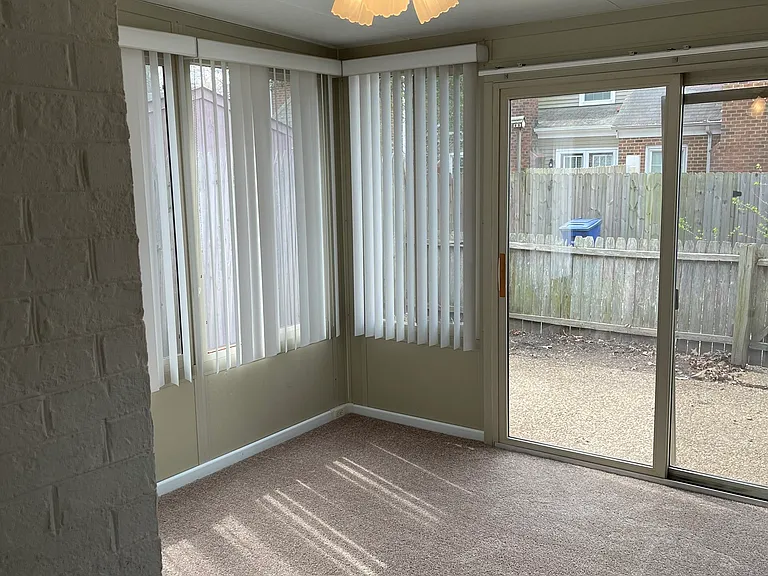 154 Kenilworth Dr — Photo 14