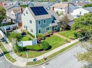 75 Mark Ln, Atlantic Beach, NY 11509