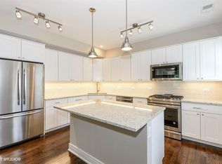 493 Sheridan Rd #3MF2FNWG0, Evanston, IL 60202