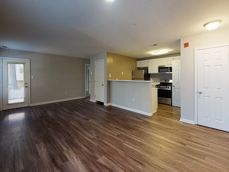Heritage at Waters Landing — Photo 14