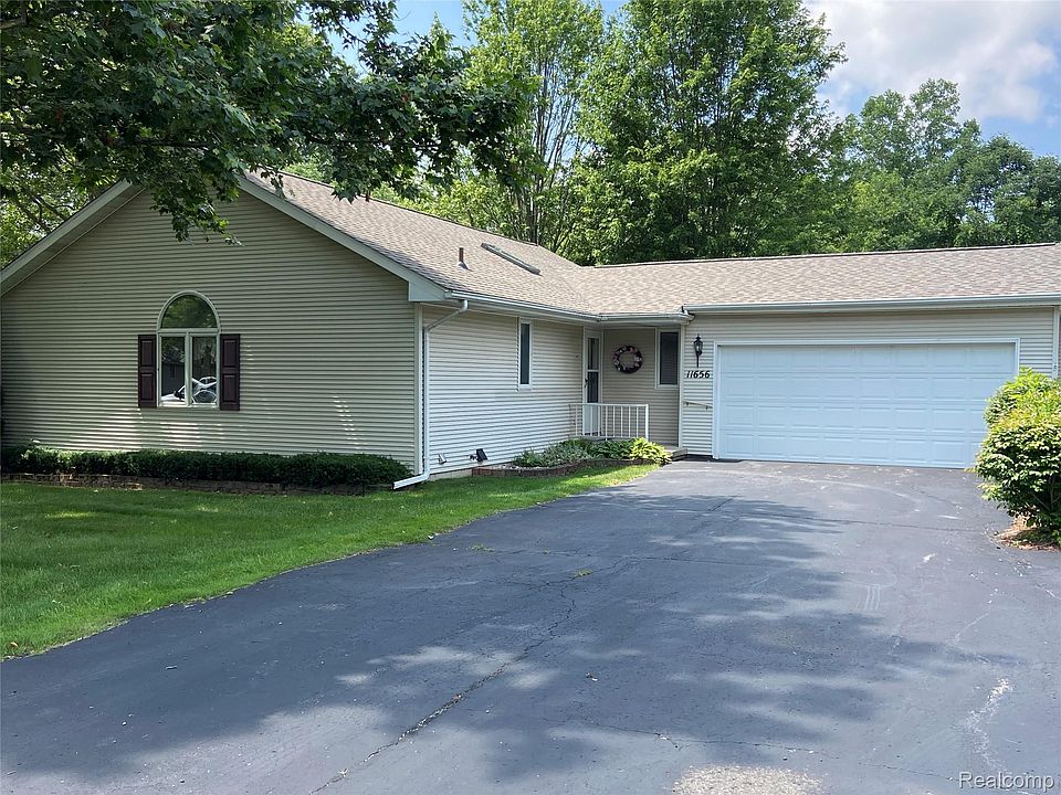 1st image of 11656 Hawthorne Glen Dr