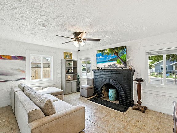 4th image of 4037 42nd St