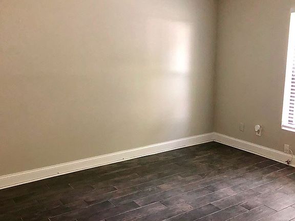 4th image of 115 S Lois Ave APT 115