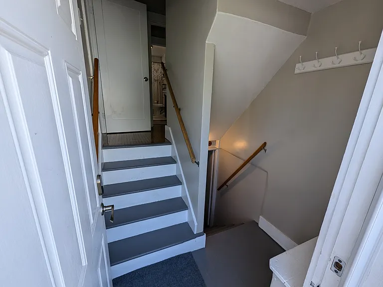 1800 Storrs Ave — Photo 21
