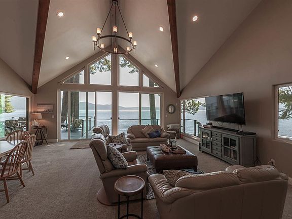 3rd image of 720 Peninsula Dr
