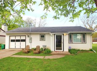 606 10th St, Dallas Center, IA 50063