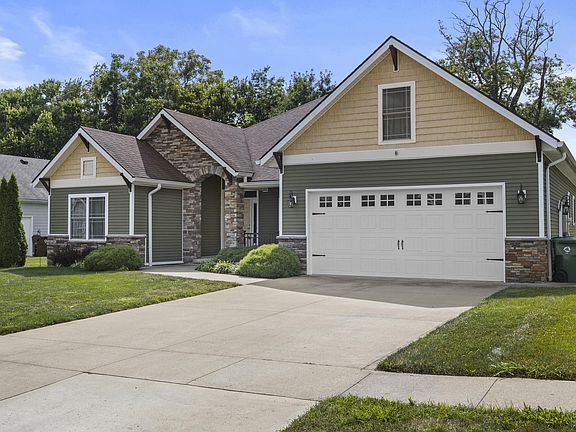 4th image of 267 Runnymeade Dr