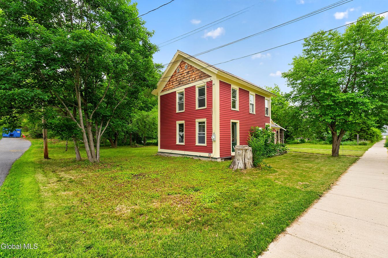1st image of 28 Vale Street