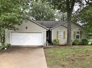 1121 Walnut St, Harrison, AR 72601