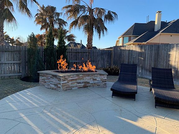 4th image of 27422 Gladway Manor Dr