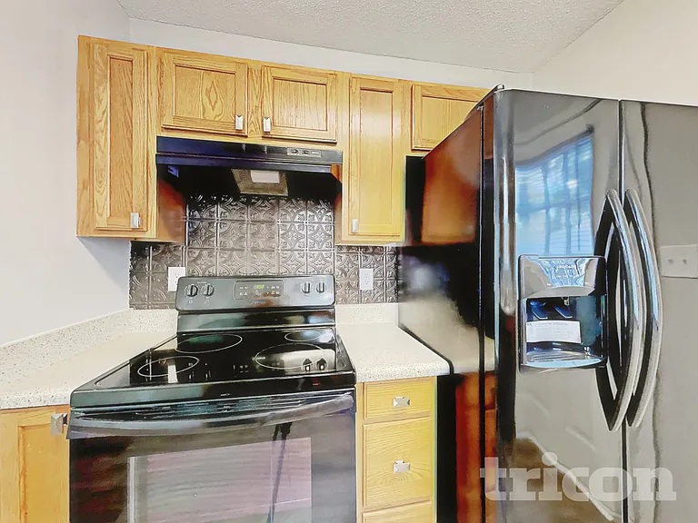 9408 Northwoods Forest Dr — Photo 6