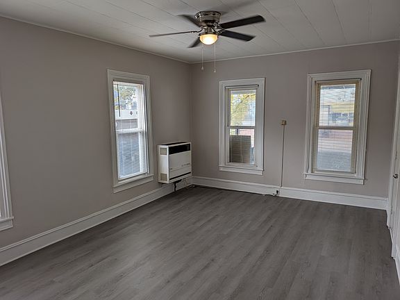 4th image of 161 Tremont St #1