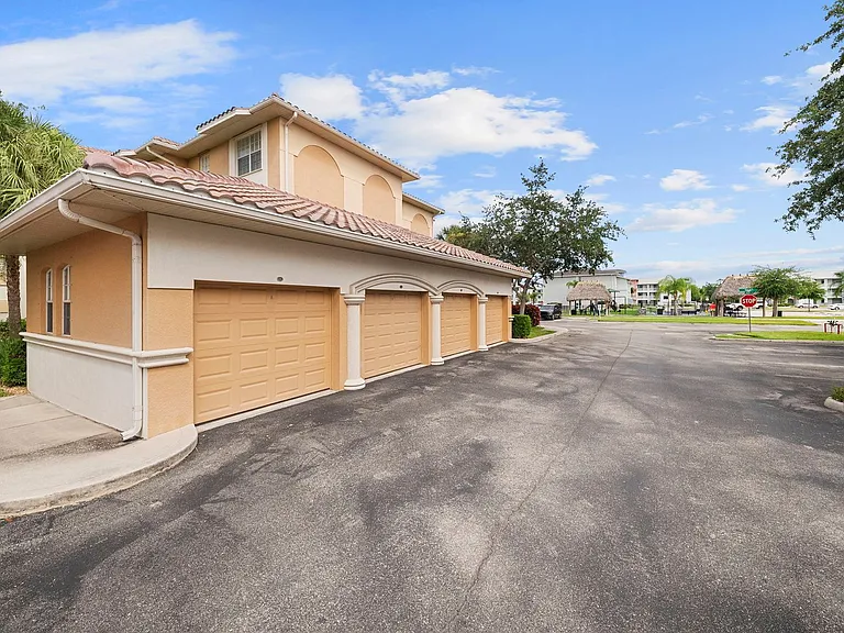 3940 Pomodoro Cir #303 — Photo 5