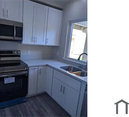 3 bed, 1202 sqft, $3,377 — Photo 2