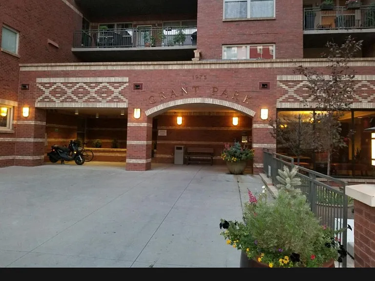 1975 N Grant St #712 — Photo 21