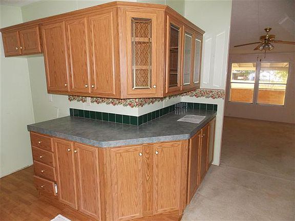5th image of 4509 Garden View Dr