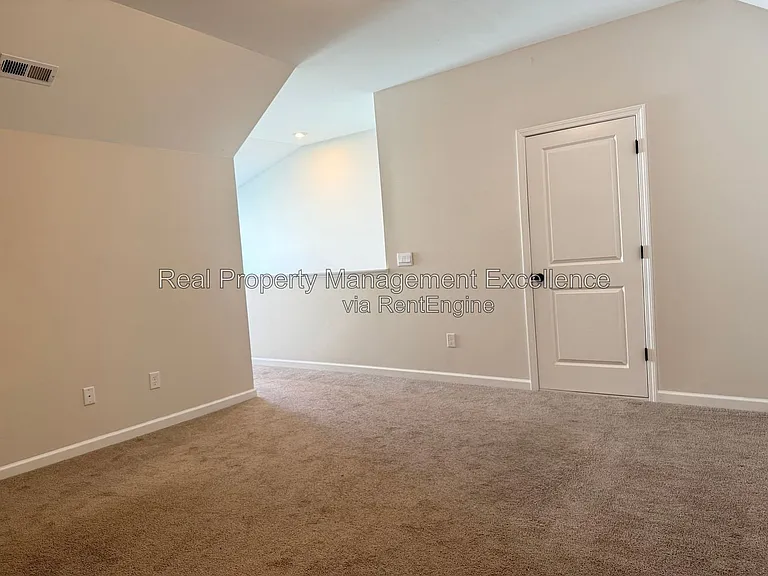 101 Brody Pine Way — Photo 43