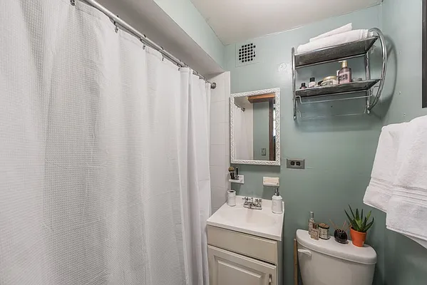 Sold by Ann Ferguson, LLC | media 8