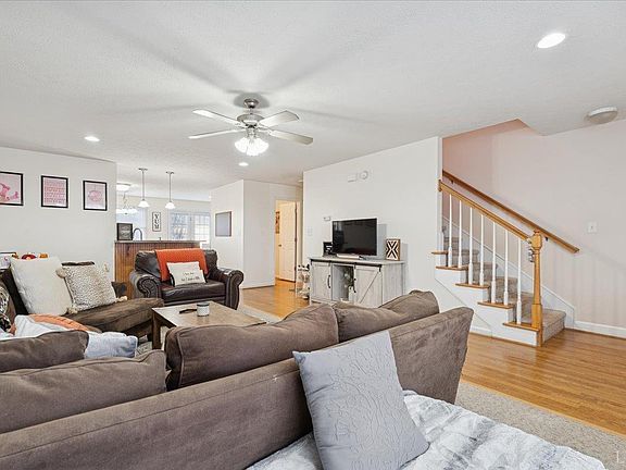 5th image of 213 Margate Dr