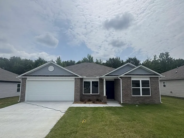 8300 Kim Dr — Photo 1