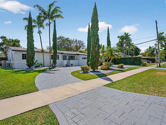 3rd image of 9440 SW 54th St