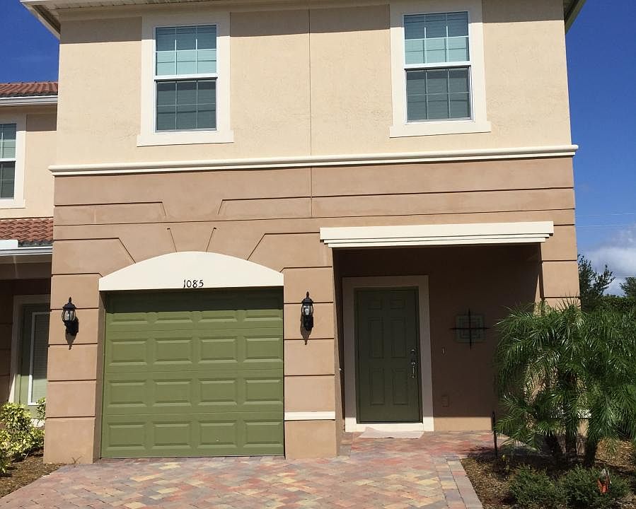 1st image of 1085 Normandie Way