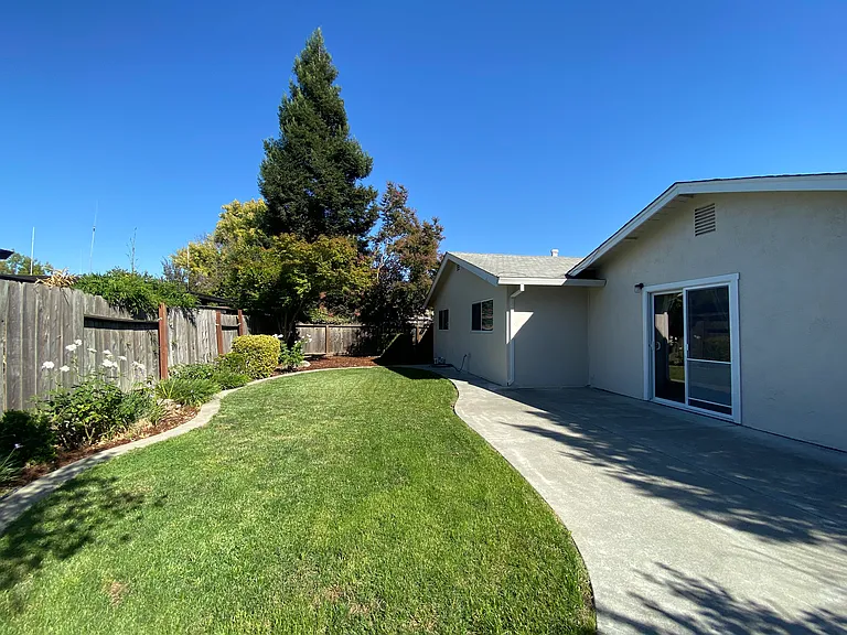 1772 Tallac St — Photo 18