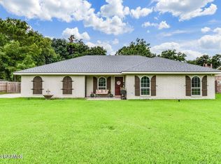 121 Dayna Dr, Carencro, LA 70520