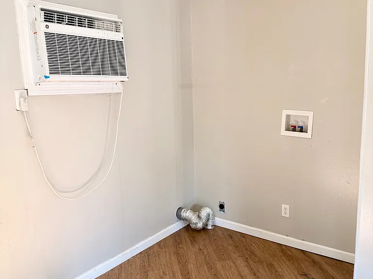 623 N Bryan Ave #20 — Photo 9
