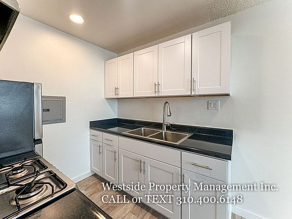 5th image of 418 Rose Ave APT 3