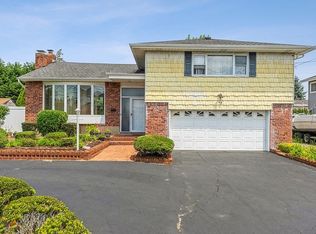 45 Adam Rd W, Massapequa, NY 11758