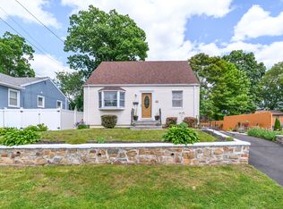 288 Oakwood St, Bridgeport, CT 06606