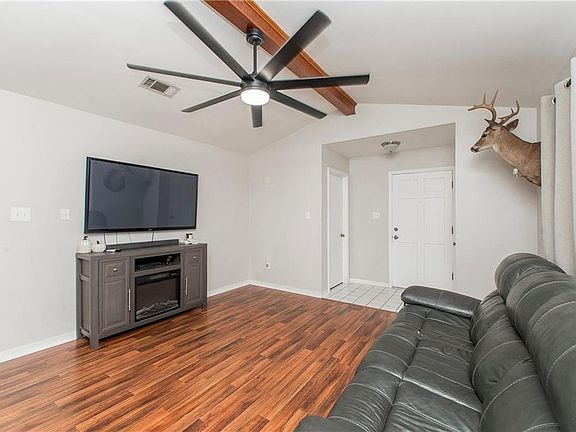 4th image of 37461 E Hillside Dr