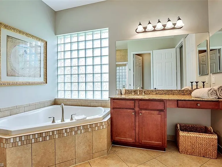 3745 Pleasant Springs Dr — Photo 16