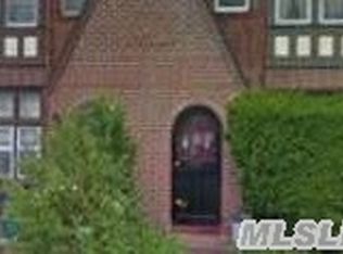 11544 205th St, Saint Albans, NY 11412