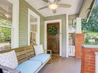 810 Peddie St, Houston, TX 77008