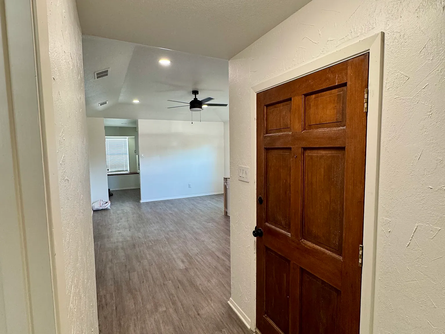 Newley Renovated 2 Bed / 1 Bath Brick Home for Rent Available May 1st! — Photo 2