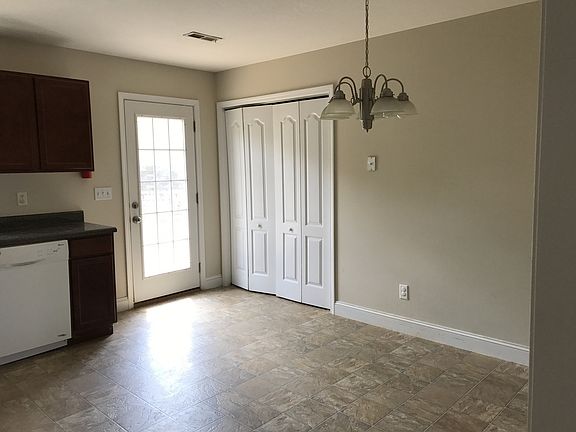 4th image of 4208 Miracle Ln