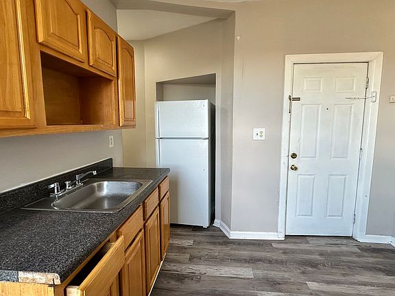 2nd image of 177 Delaware Ave #12