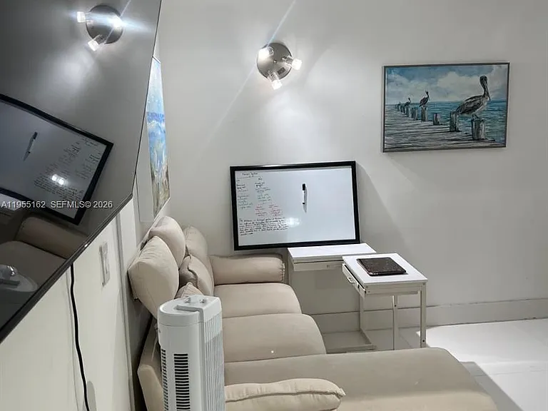 246 Poinciana Dr #504 — Photo 6