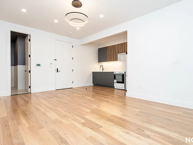 156 Martense St #3L — Photo 22