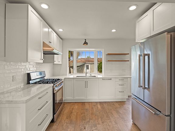 4th image of 17009 Wilkie Ave